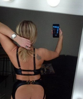 Анкета проститутки Галина - город Докучаевск, 39 лет, №8026